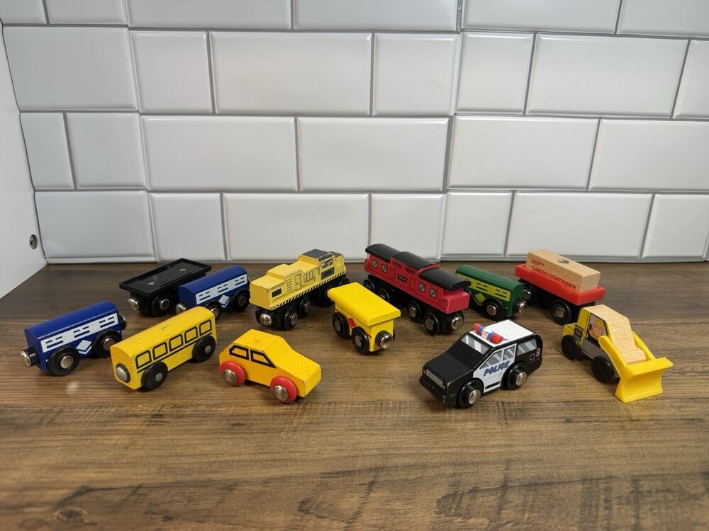 Wooden Train Cars Vehicles Mixed Lot Magnetic Brio Compatible Circo Police Cargo